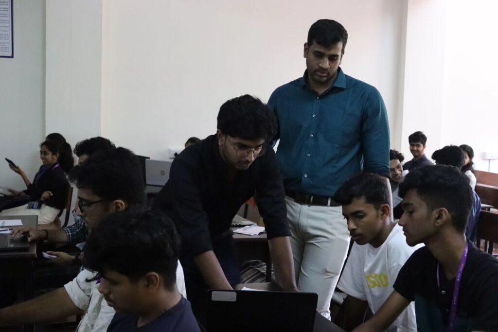 462044059_814904757228147_6854392735091942533_n